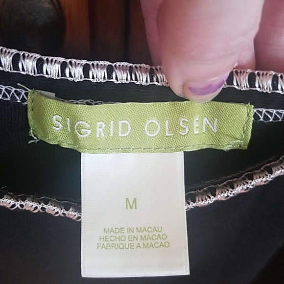 NWOT:SUPER FANCY/ADORABLE TOP🛍🎀🎀🛍🎀 - Picture 3 of 5